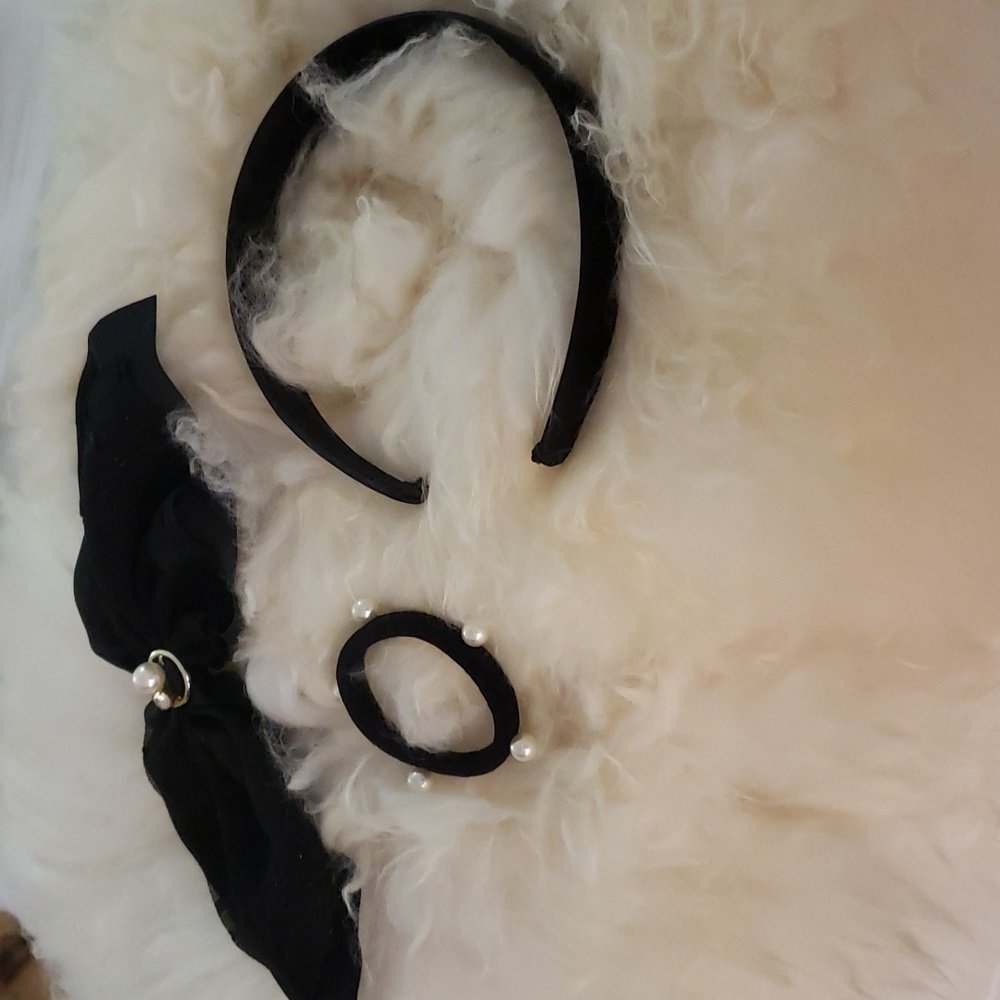 💕💕💕 5 for $20 Hair bow, band and tie hair accessories